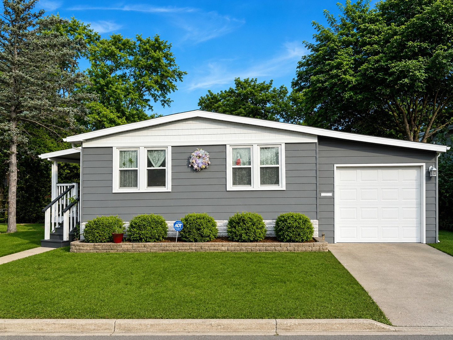 115 Tollview Road Elgin, IL 60123 - Photo 1 of 26