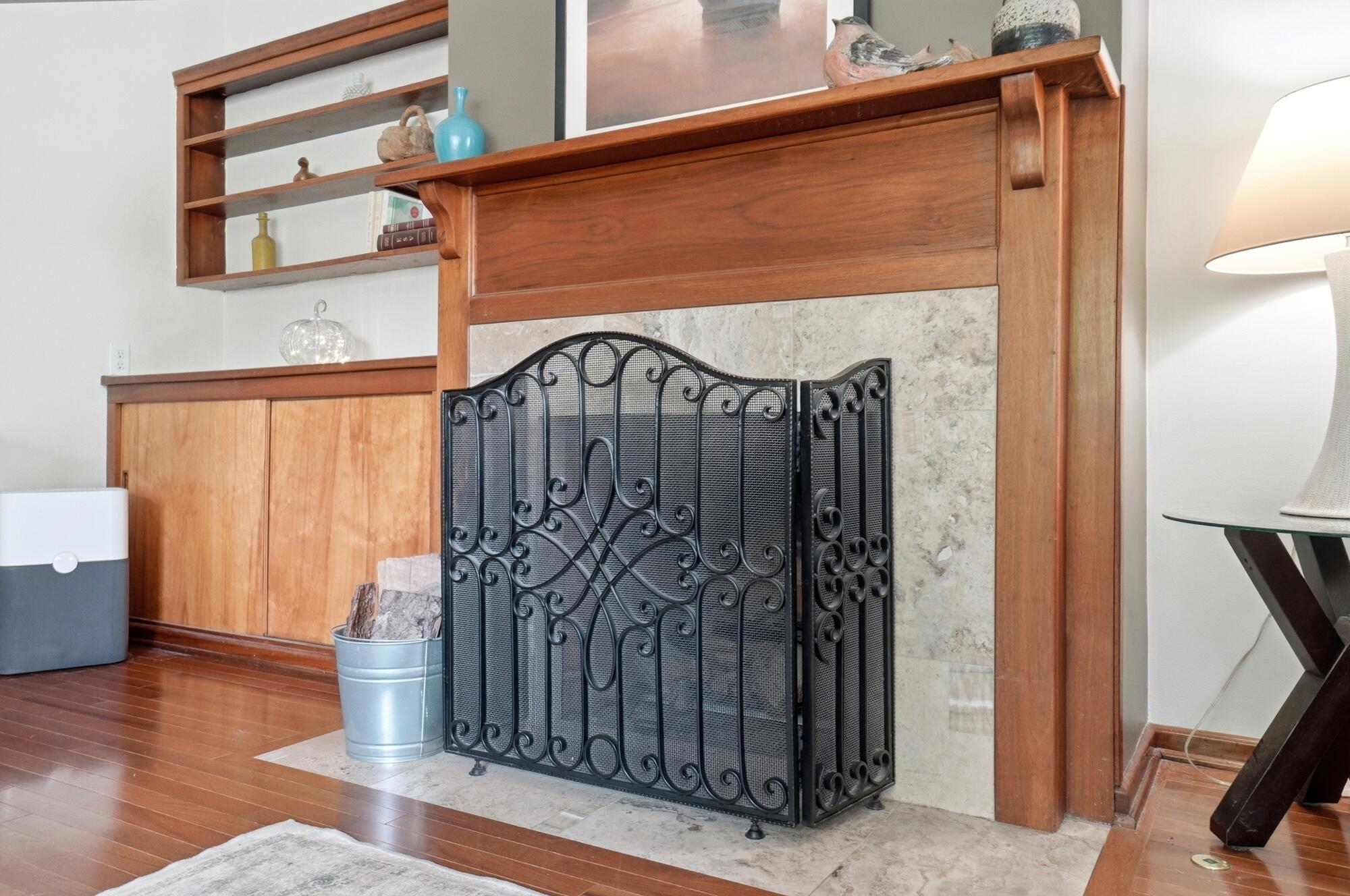 622 East Beaumont Road Columbus, OH 43214 - Photo 10 of 56 Fireplace with Built-Ins