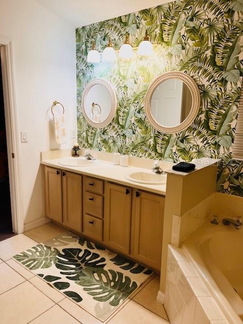 2550 Oneida Loop Kissimmee, FL 34747 - Photo 10 of 44 Gallery Image 10