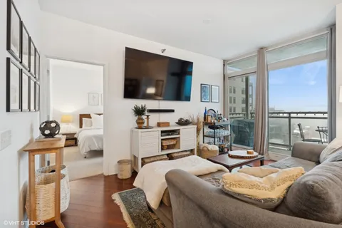 $349,900 | 757 North Orleans Street, Unit 1310, Chicago, IL 60654