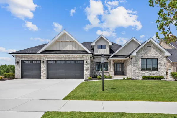 $829,900 | 12984 Spirea Avenue, St. John, IN 46373