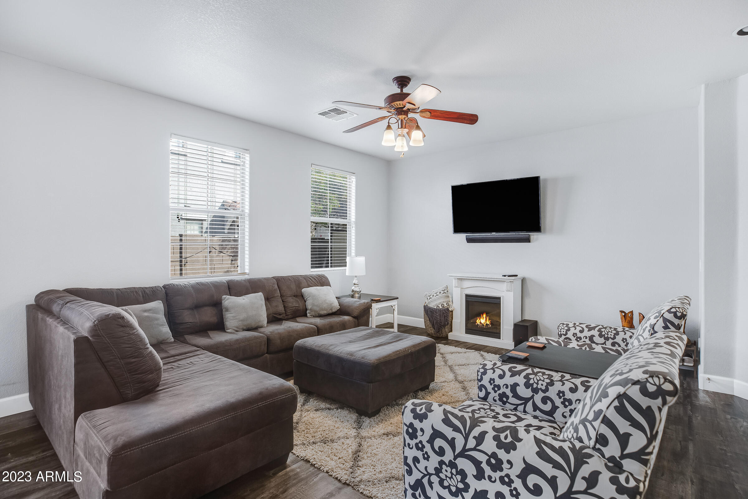 1250 South Rialto, Unit 63 Mesa, AZ 85209 - Photo 4 of 28 1250 S Rialto #63-4