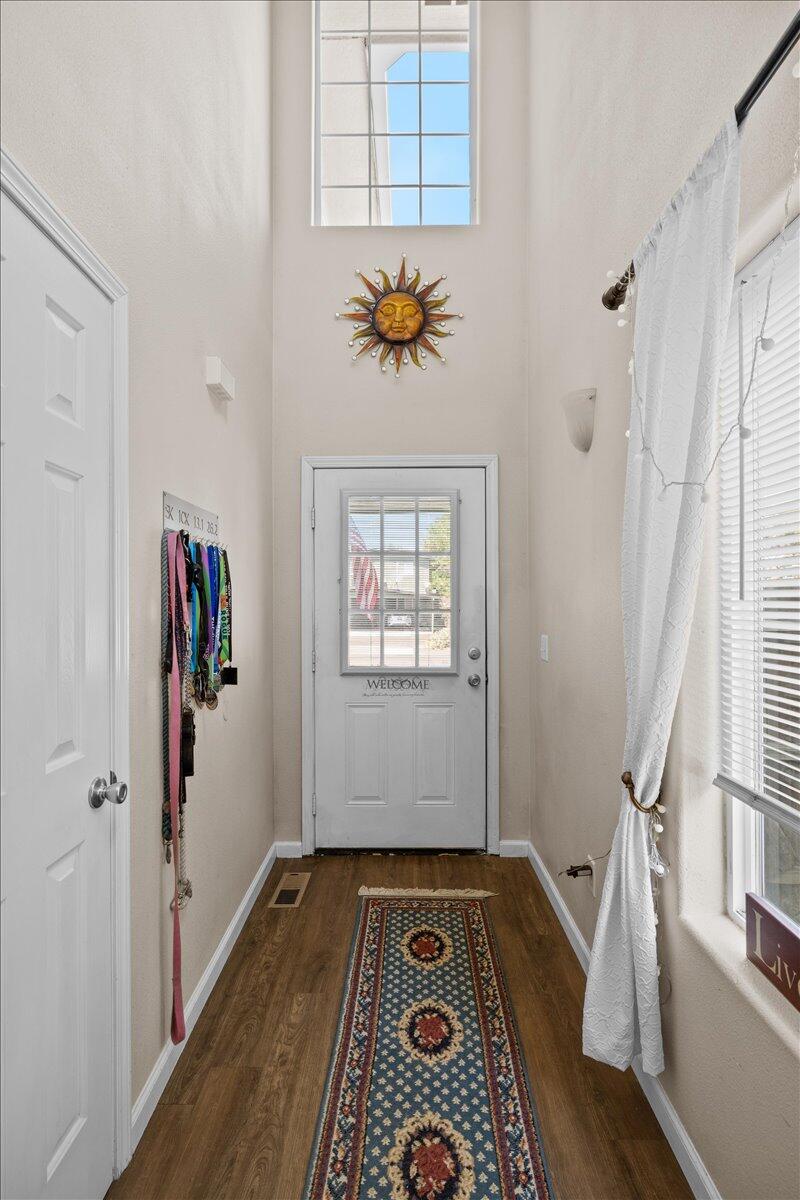 114 Cedar Street Central Point, OR 97502 - Photo 4 of 47 04-CI_2878