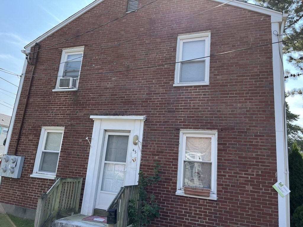 41-45 Baldwin Street Springfield, MA 01104 - Photo 5 of 6 Gallery Image 5
