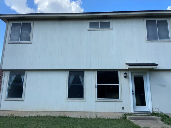 $2,050 | 1257 Pine Portage Loop, Leander, TX 78641