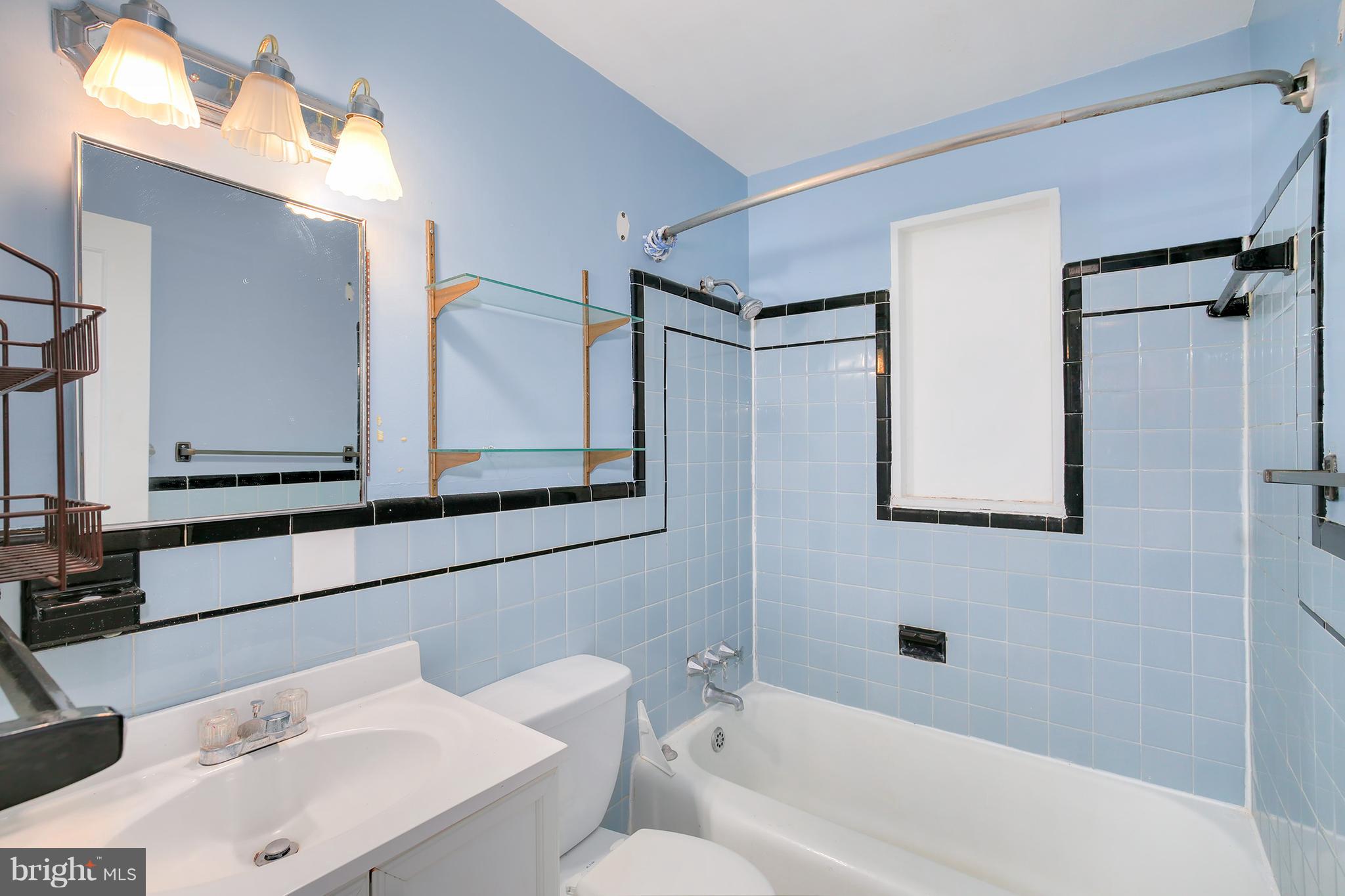 10409 Hemley Lane Silver Spring, MD 20902 - Photo 11 of 21 Bath