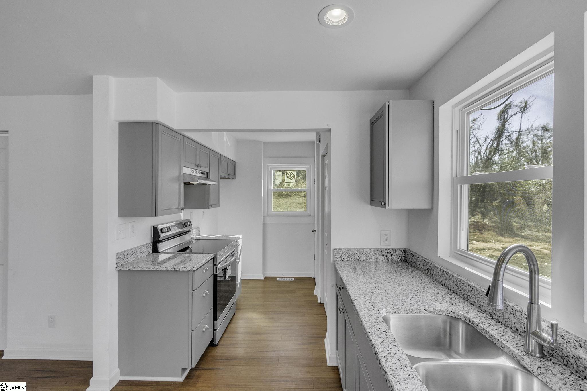 631 Smith Grove Road Easley, SC 29640 - Photo 7 of 25 Gallery Image 7
