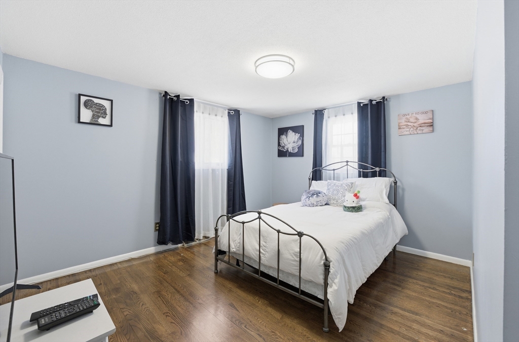 19 Middlesex Avenue Worcester, MA 01604 - Photo 15 of 26