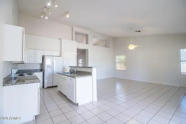 $2,650 | 1450 North Roadrunner Drive, Gilbert, AZ 85234