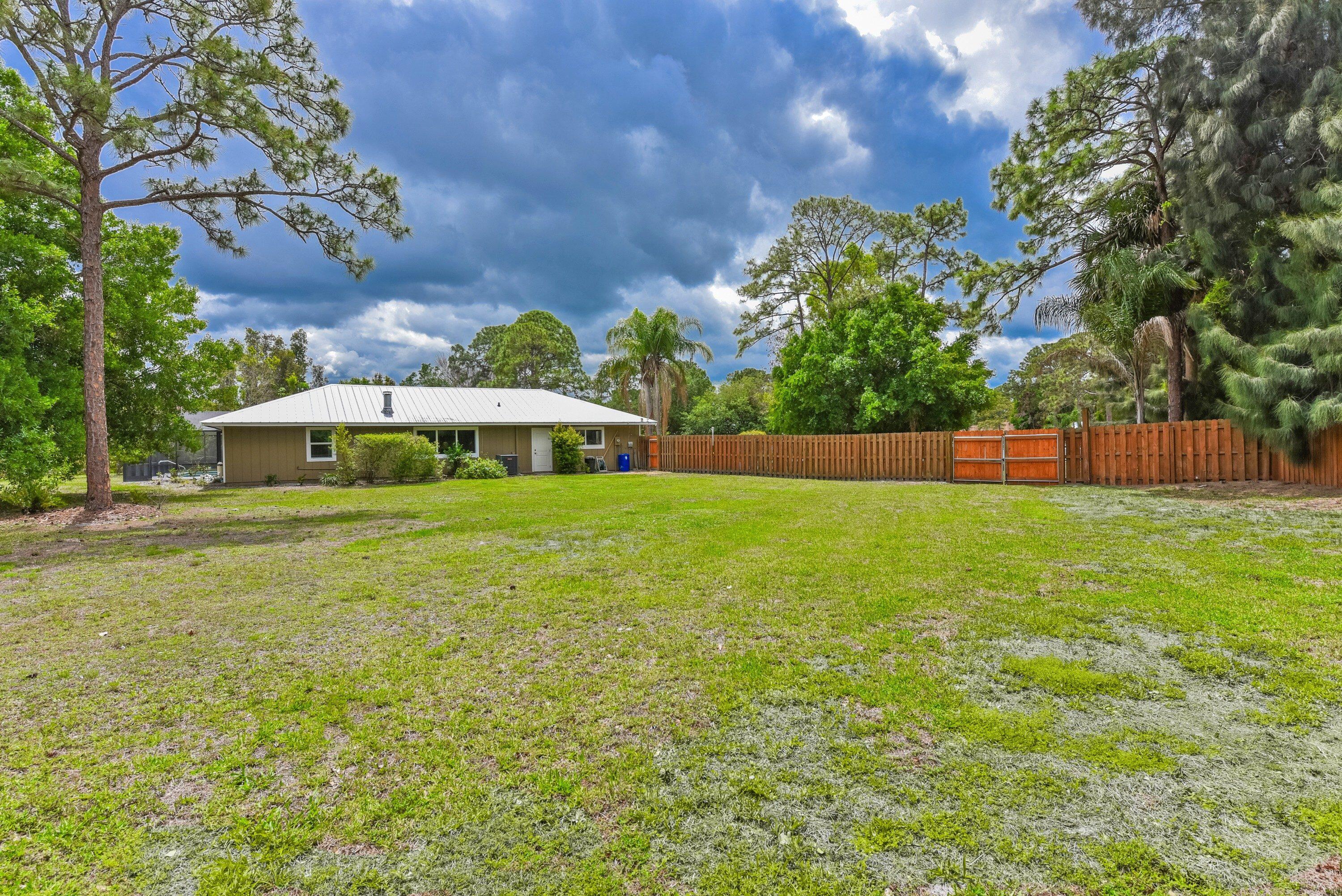2094 Southwest Pitts Terrace Stuart, FL 34997 - Photo 35 of 43 2094 SW Pitts Terr-014-014-3000x2003