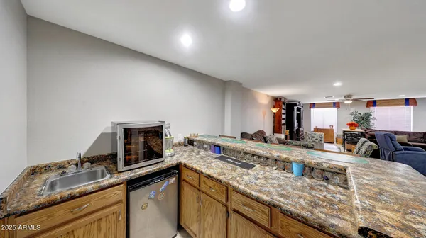 $645,000 | 6915 West Oraibi Drive, Glendale, AZ 85308