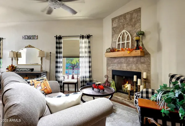 $645,000 | 6915 West Oraibi Drive, Glendale, AZ 85308