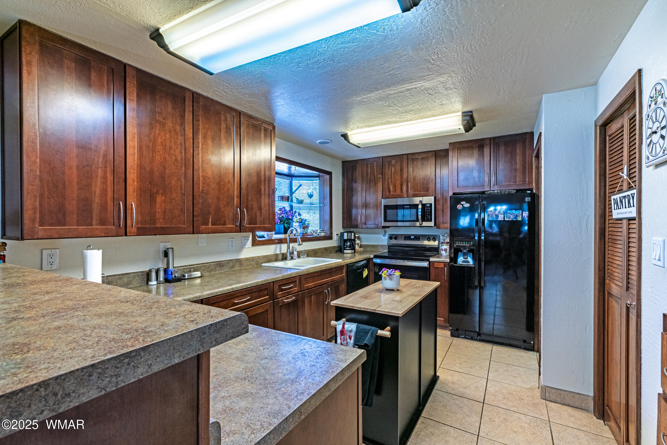 3591 West Thornton Road Show Low, AZ 85901 - Photo 9 of 30 _DSC3143-HDR-Edit