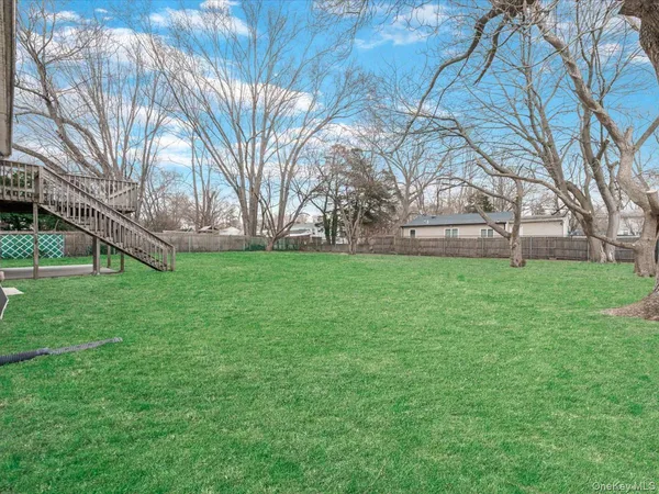 $739,999 | 45 Magnolia Drive, Selden, NY 11784