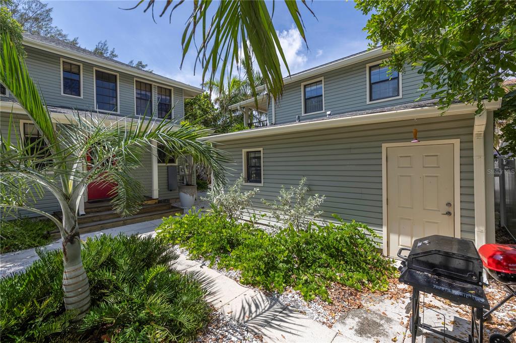 516 Gulf Boulevard Indian Rocks Beach, FL 33785 - Photo 6 of 97