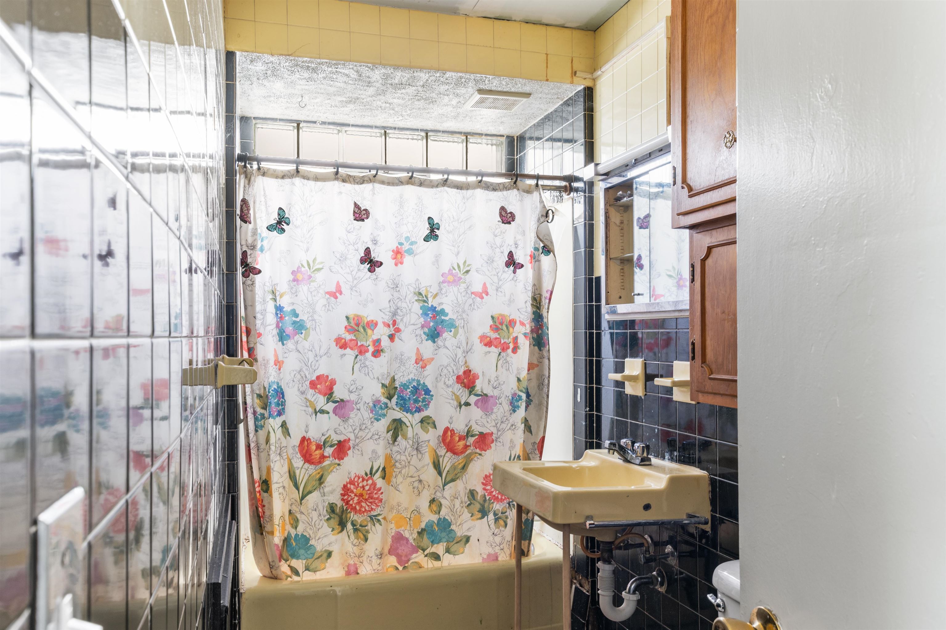 740 2nd Avenue Berlin, NH 03570 - Photo 8 of 18