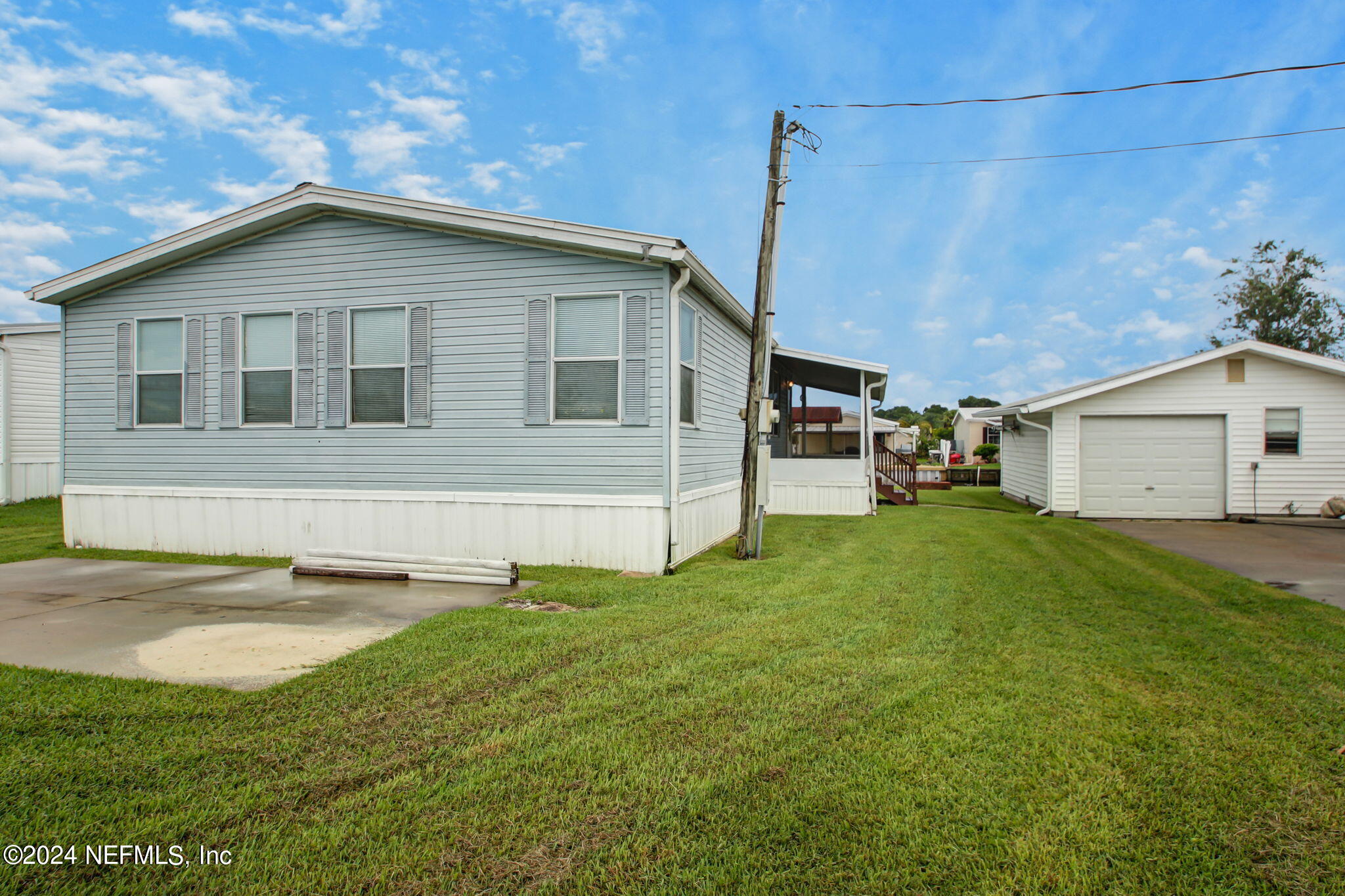 118 Paradise Drive Welaka, FL 32193 - Photo 42 of 43 2-Paradise Dr 118-Exterior Front 2
