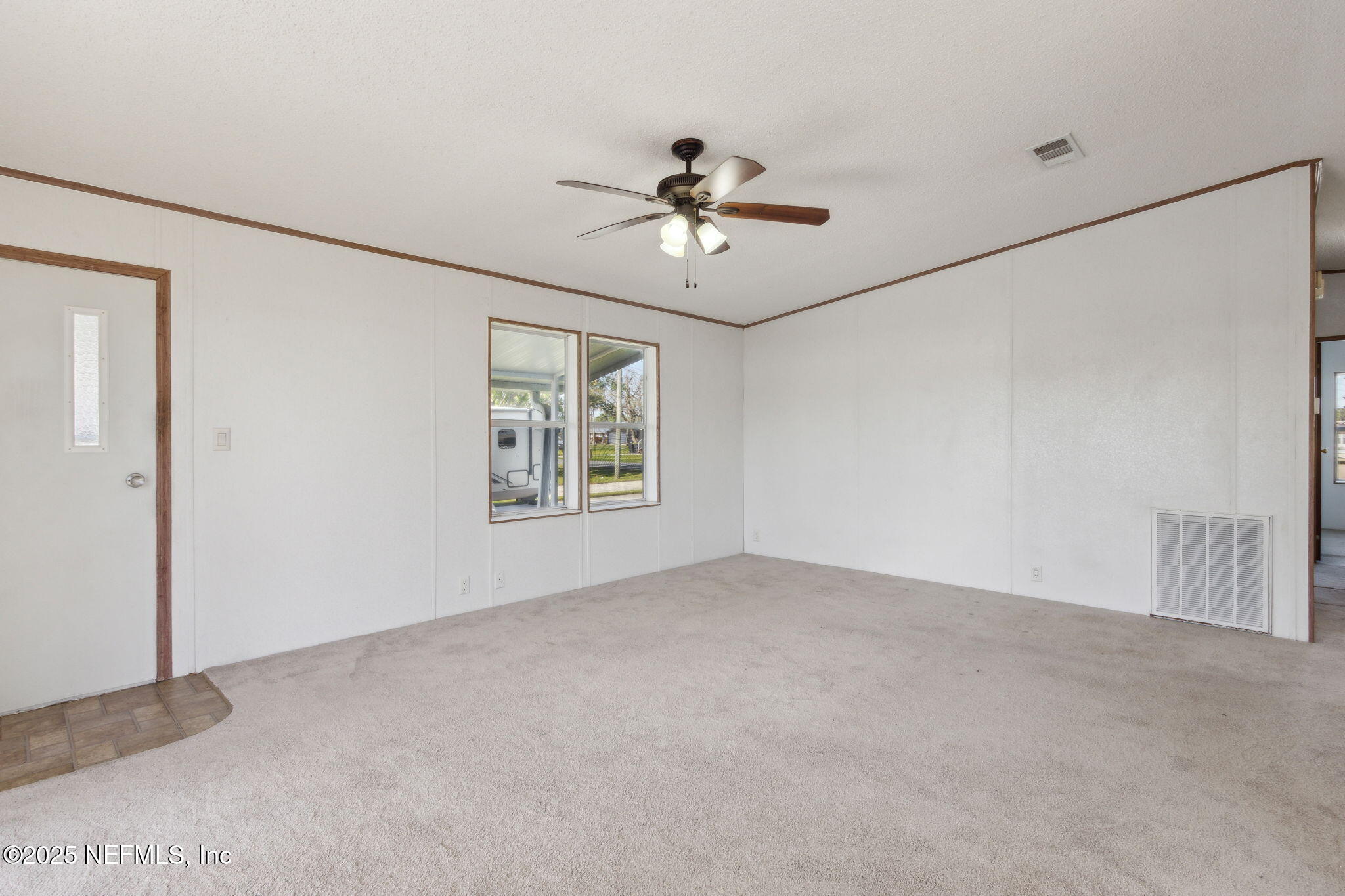 118 Paradise Drive Welaka, FL 32193 - Photo 8 of 43 13-118 Paradise Dr (4 of 38)