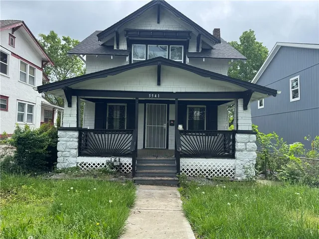 $147,000 | 5541 Chestnut Avenue, Kansas City, MO 64130