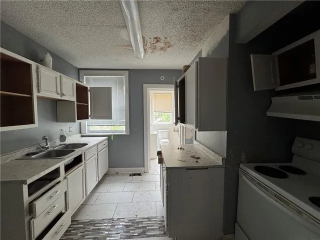 $147,000 | 5541 Chestnut Avenue, Kansas City, MO 64130