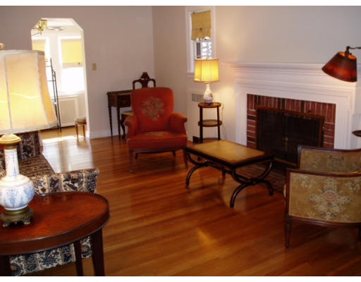 10 Asheville Road Brookline, MA 02467 - Photo 5 of 15 Gallery Image 5