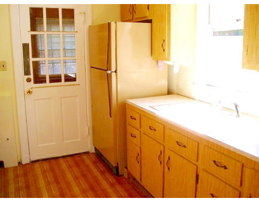 10 Asheville Road Brookline, MA 02467 - Photo 9 of 15 Gallery Image 9
