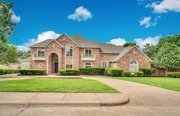 $849,000 | 104 Ashburne Glen Lane, Ovilla, TX 75154