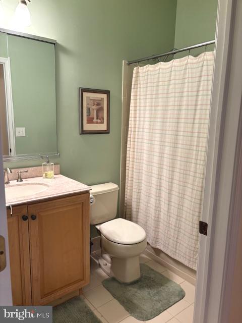 51 Country Lane Columbus, NJ 08022 - Photo 23 of 31 a bathroom with a sink toilet and shower