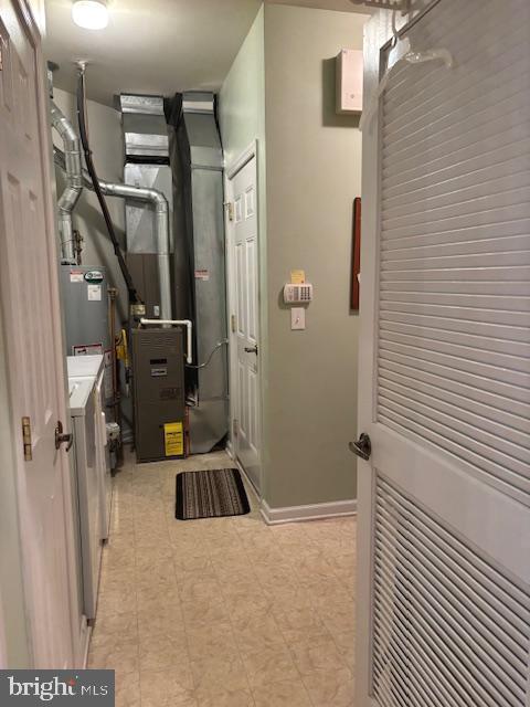 51 Country Lane Columbus, NJ 08022 - Photo 26 of 31 a bathroom with a sink a toilet a shower and a mirror