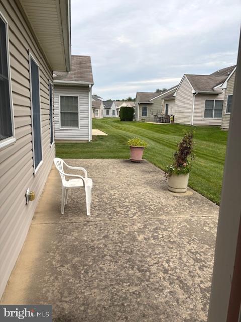 51 Country Lane Columbus, NJ 08022 - Photo 31 of 31 a view of a house with backyard porch and sitting area