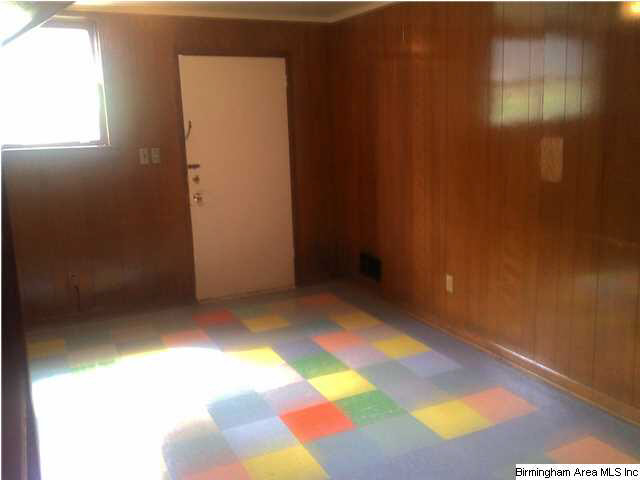 1429 16th Way Southwest Birmingham, AL 35211 - Photo 6 of 8