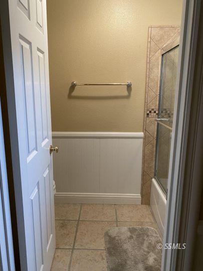 1006 North Sierra View Street Ridgecrest, CA 93555 - Photo 13 of 36 a view of closet