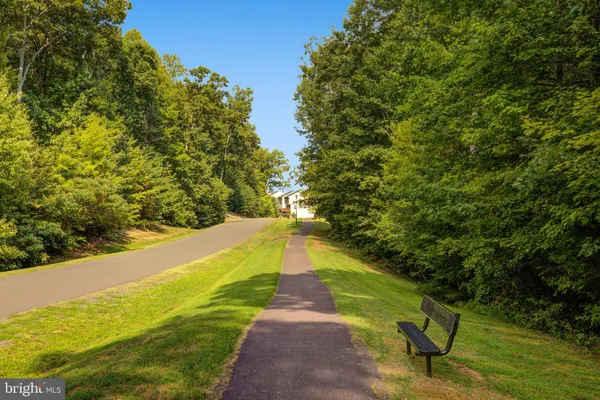 $380,999 | 36133 Wilderness Shores Way, Locust Grove, VA 22508