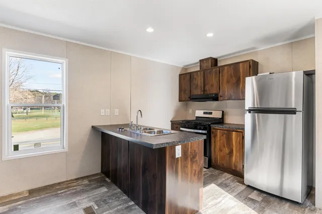 $1,700 | 56 South Court Street, Unit 2, Haverhill, NH 03785