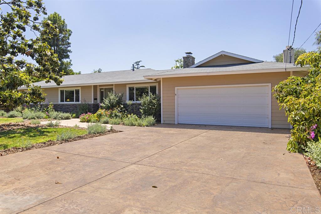 1565 McDonald Road Fallbrook, CA 92028 - Photo 2 of 25