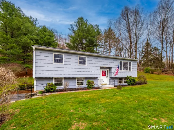 $469,500 | 94 D Miry Brook Road, Danbury, CT 06810