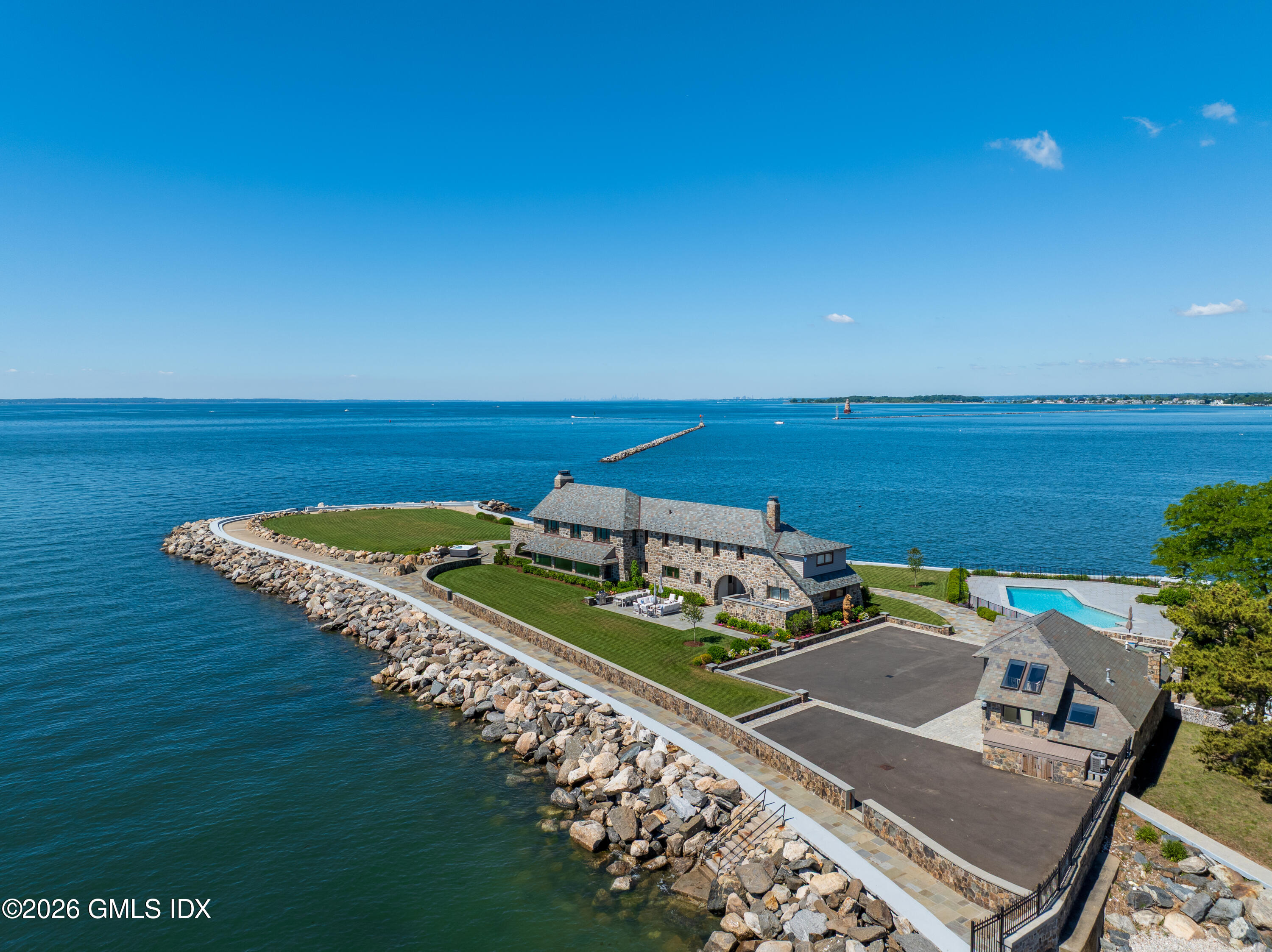 123 Saddle Rock Road Stamford, CT 06902 - Photo 43 of 48 AERIAL