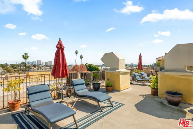 $1,555,000 | 12026 Rhode Island Avenue, Los Angeles, CA 90025