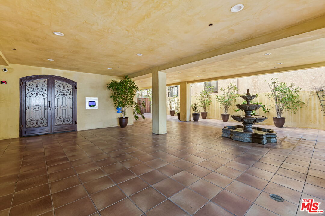 12026 Rhode Island Avenue Los Angeles, CA 90025 - Photo 28 of 28