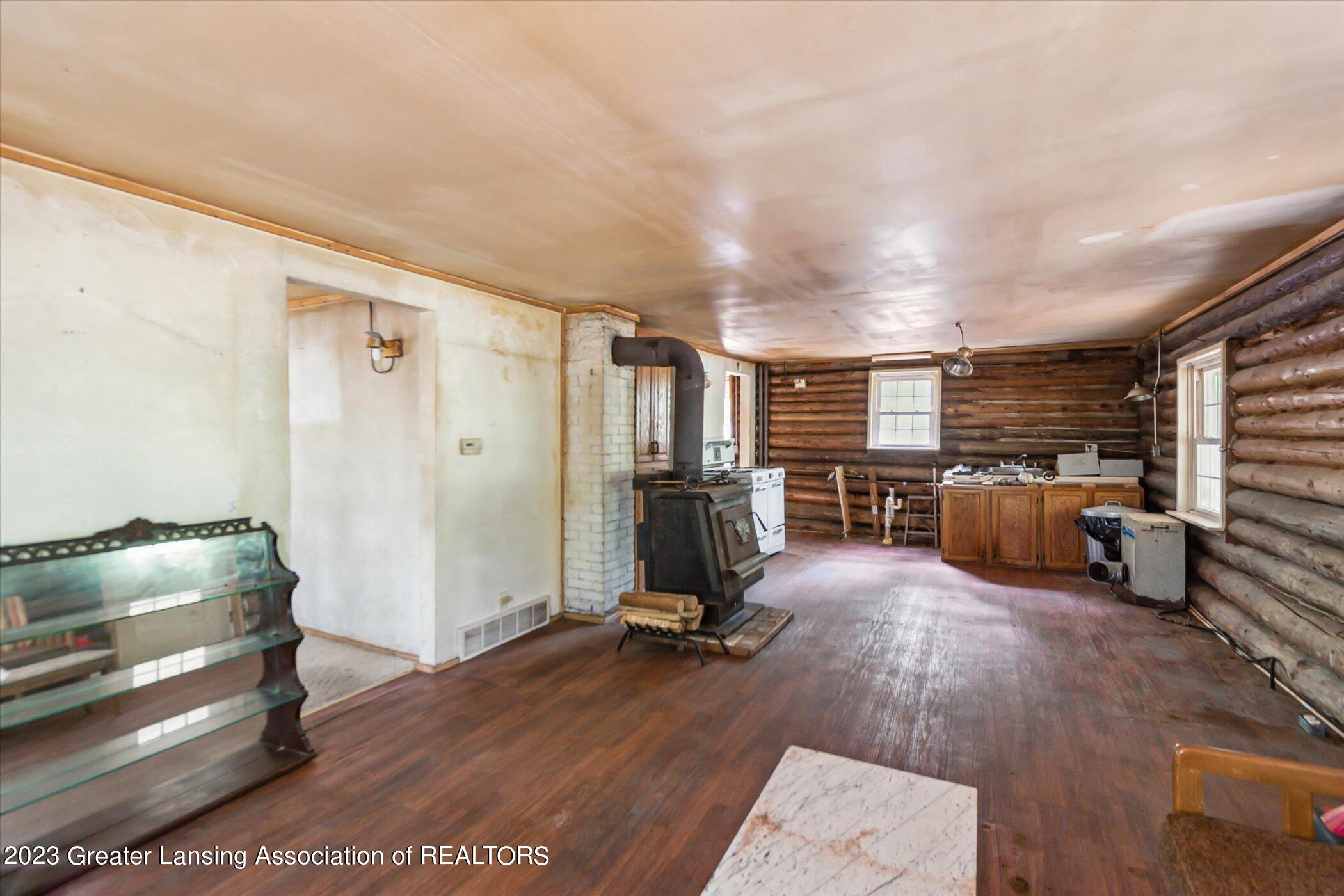 6100 Herner Road Alger, MI 48610 - Photo 3 of 21 6100herner korishook 3