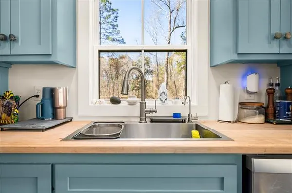 $425,000 | 9549 L A Highway 28 West, Boyce, LA 71409