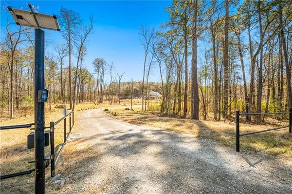 $425,000 | 9549 L A Highway 28 West, Boyce, LA 71409