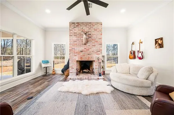 $425,000 | 9549 L A Highway 28 West, Boyce, LA 71409