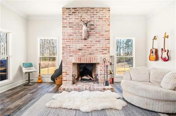 $425,000 | 9549 L A Highway 28 West, Boyce, LA 71409