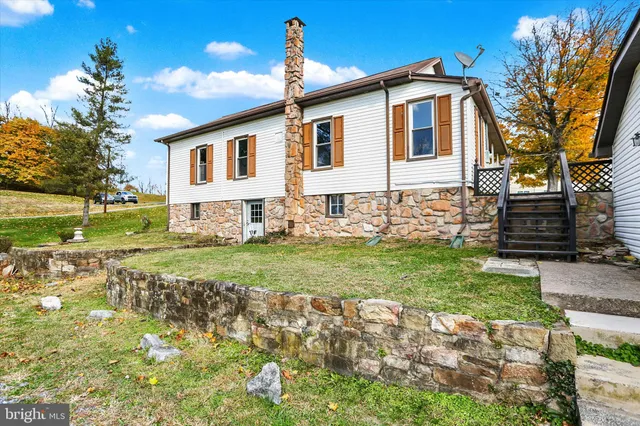 $234,500 | 100 Roseglen Road, Duncannon, PA 17020