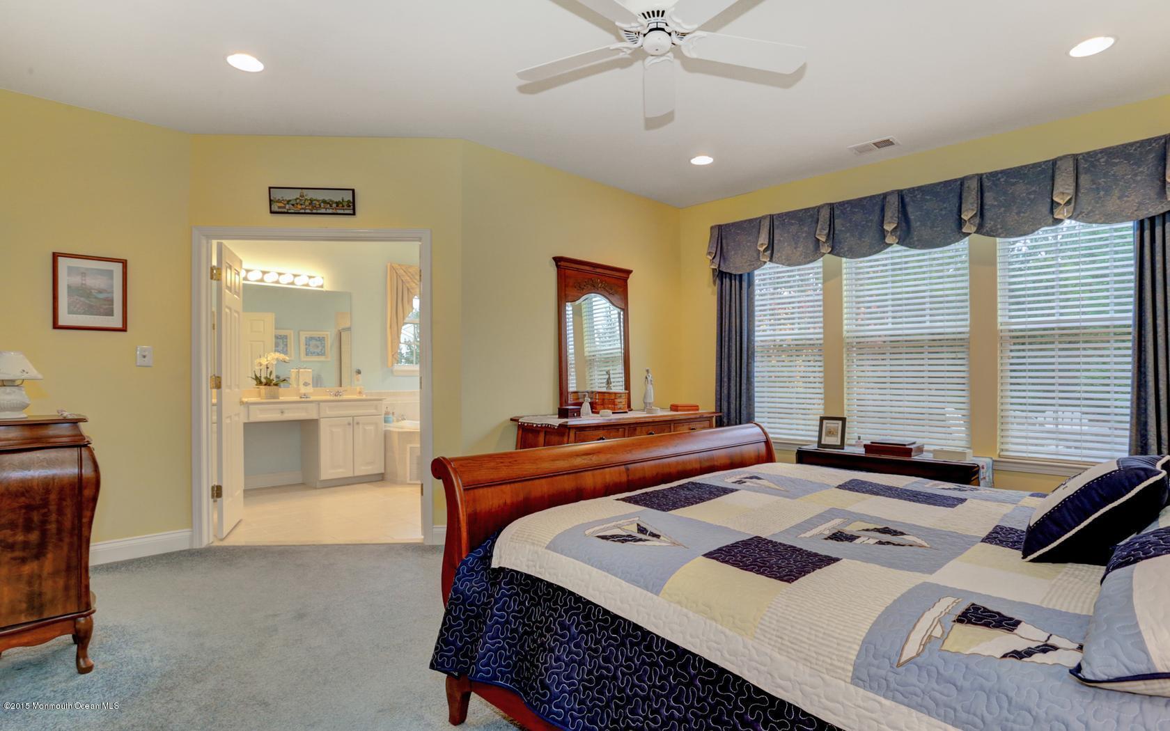 78 Gables Way Jackson, NJ 08527 - Photo 19 of 33 22-photo-web-1680x1050-196393