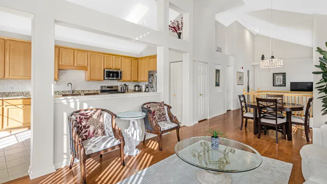 $3,000 | 530 Prestwick Lane, Wheeling, IL 60090