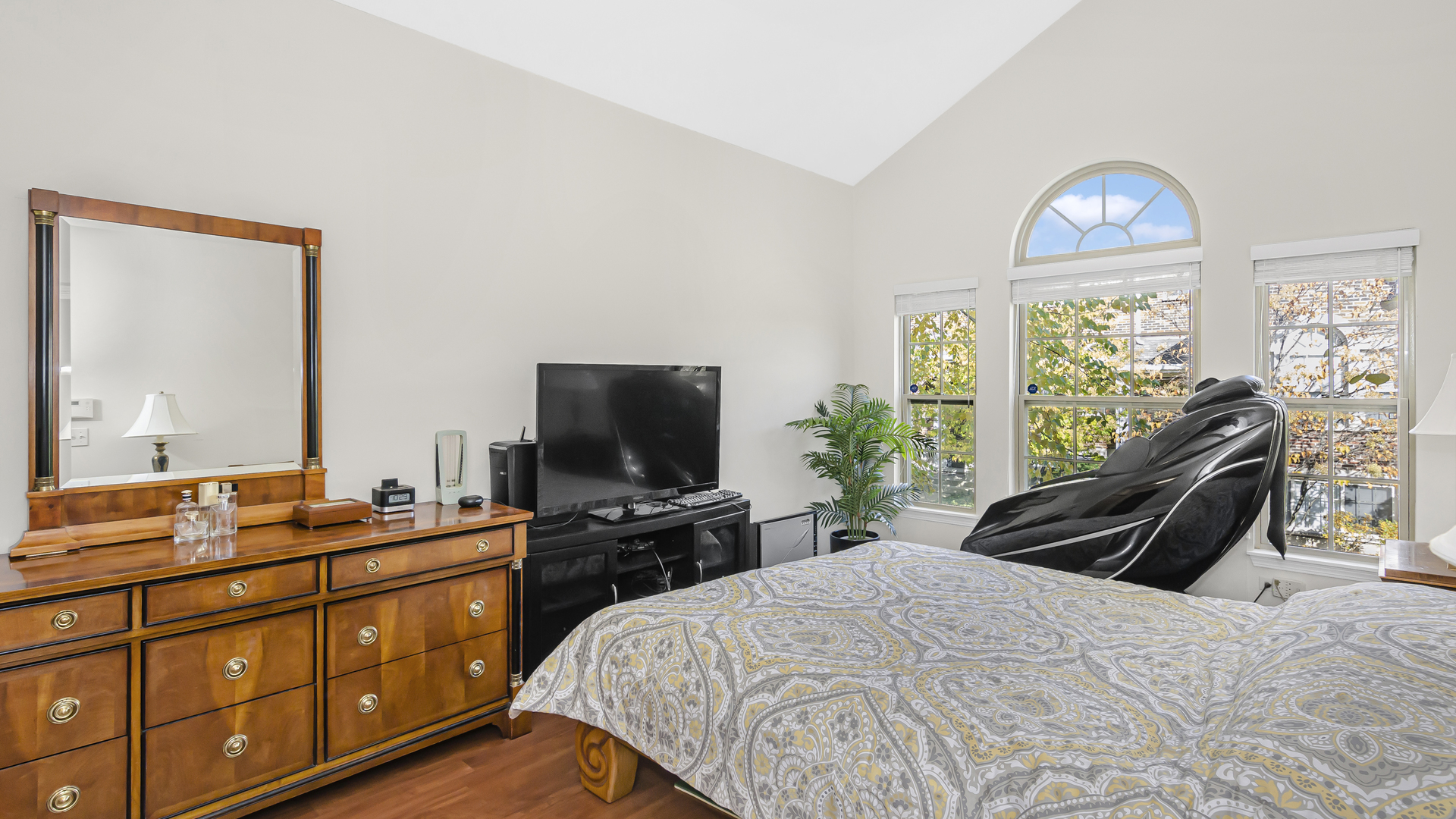 530 Prestwick Lane Wheeling, IL 60090 - Photo 9 of 22