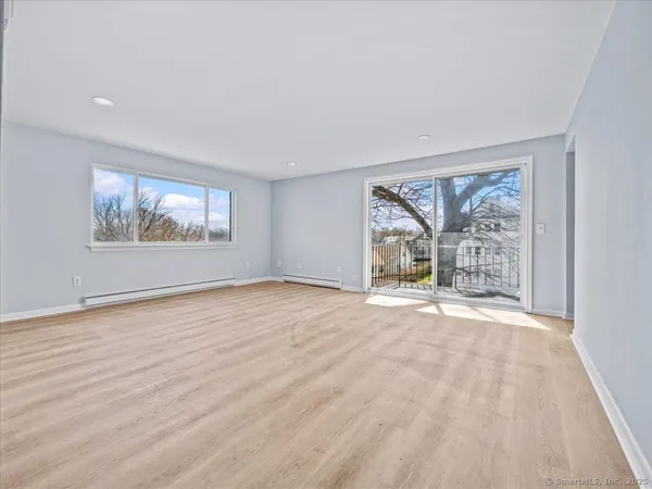 $1,650 | 98 Carlton Street, Unit 101, New Britain, CT 06053