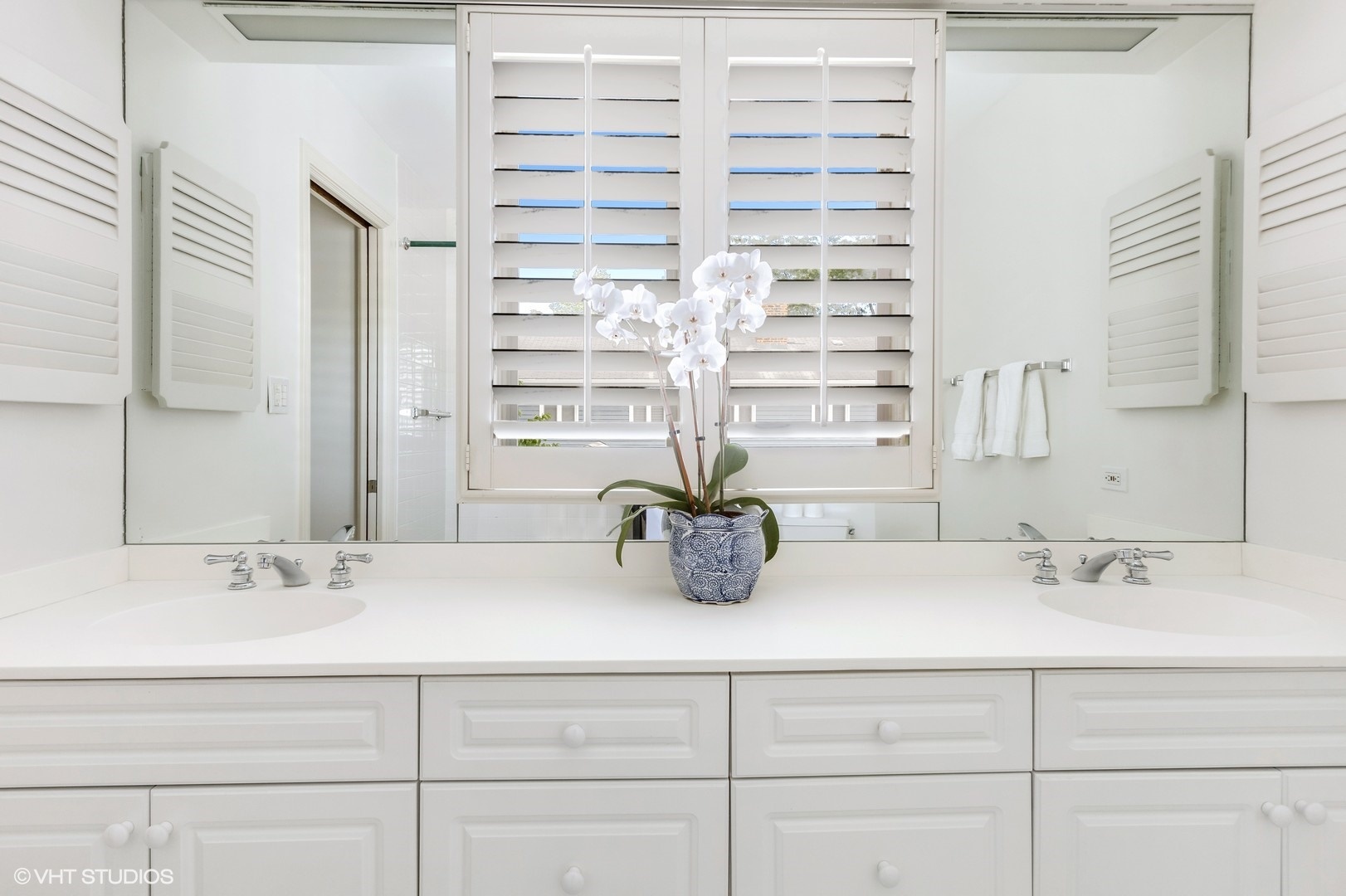784 Green Bay Road Winnetka, IL 60093 - Photo 12 of 22 Gallery Image 12
